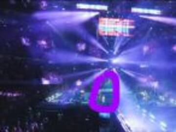 ¿Paranormal aparición en 90s pop tour?