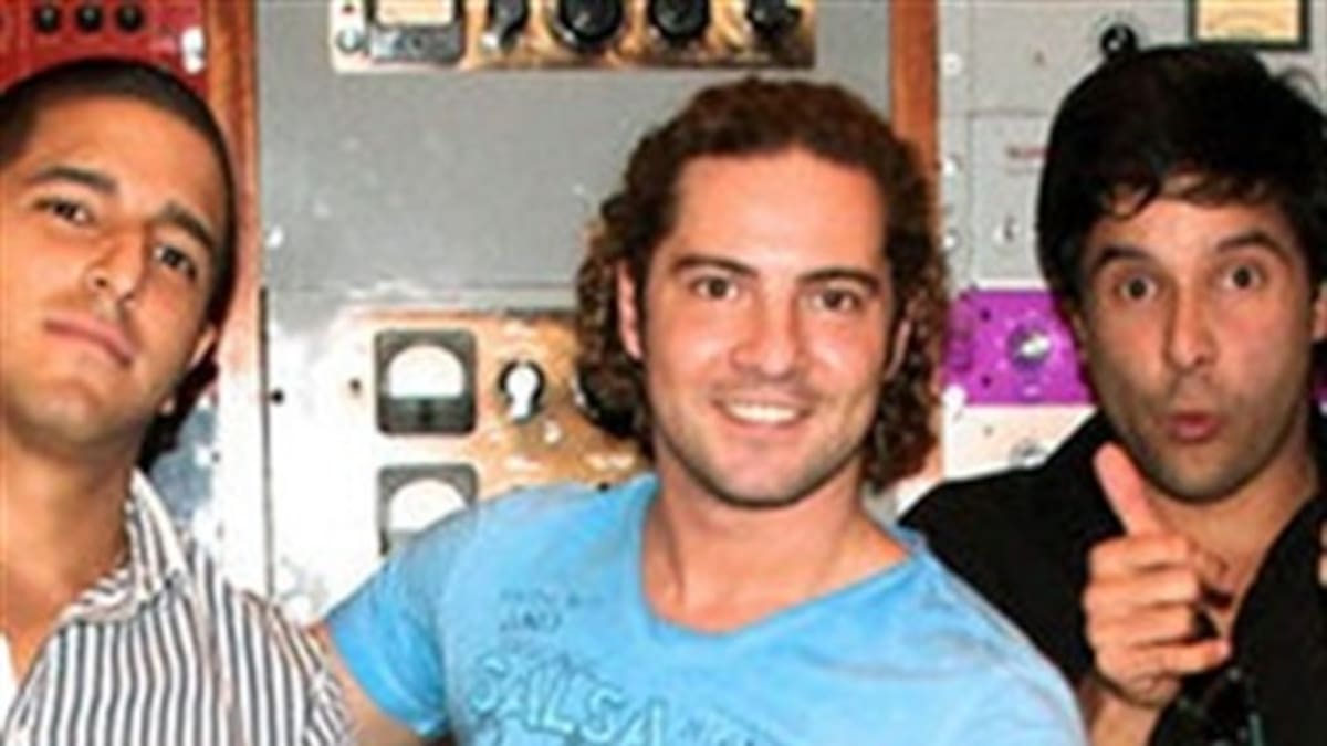 David Bisbal y Cali & el Dandee interpretan la canción de la Eurocopa 2012