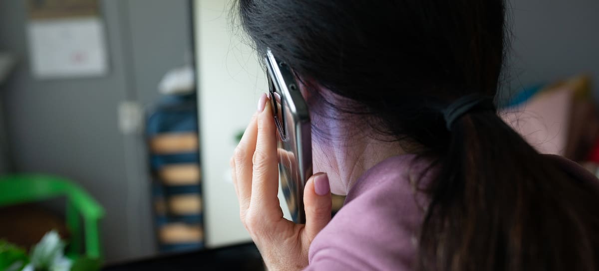 ¿Te están entrando llamadas de tu mismo celular?