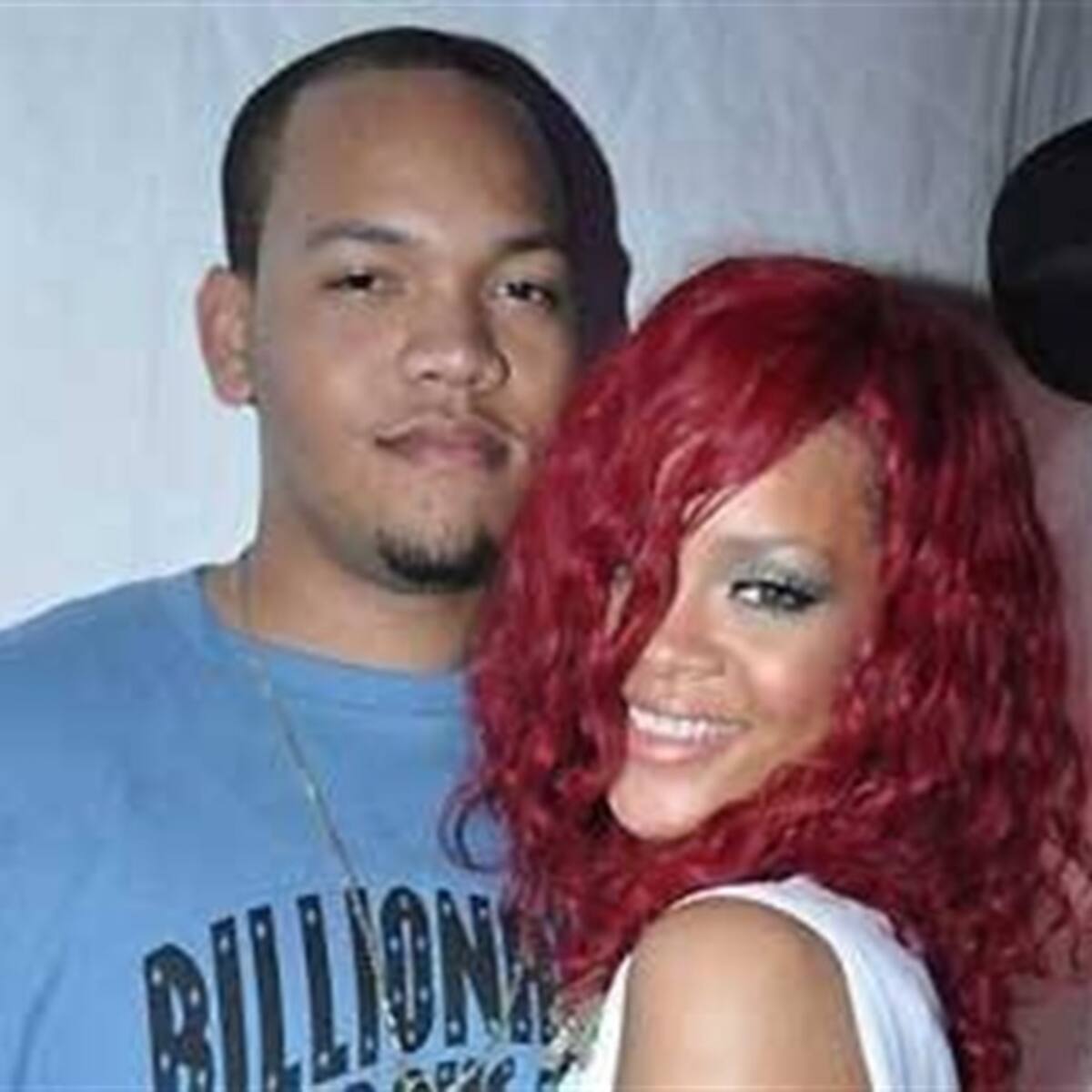 El hermano de Rihanna lanza su primer sencillo