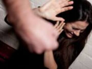 Legisladoras proponen que se permita violencia doméstica una vez al año
