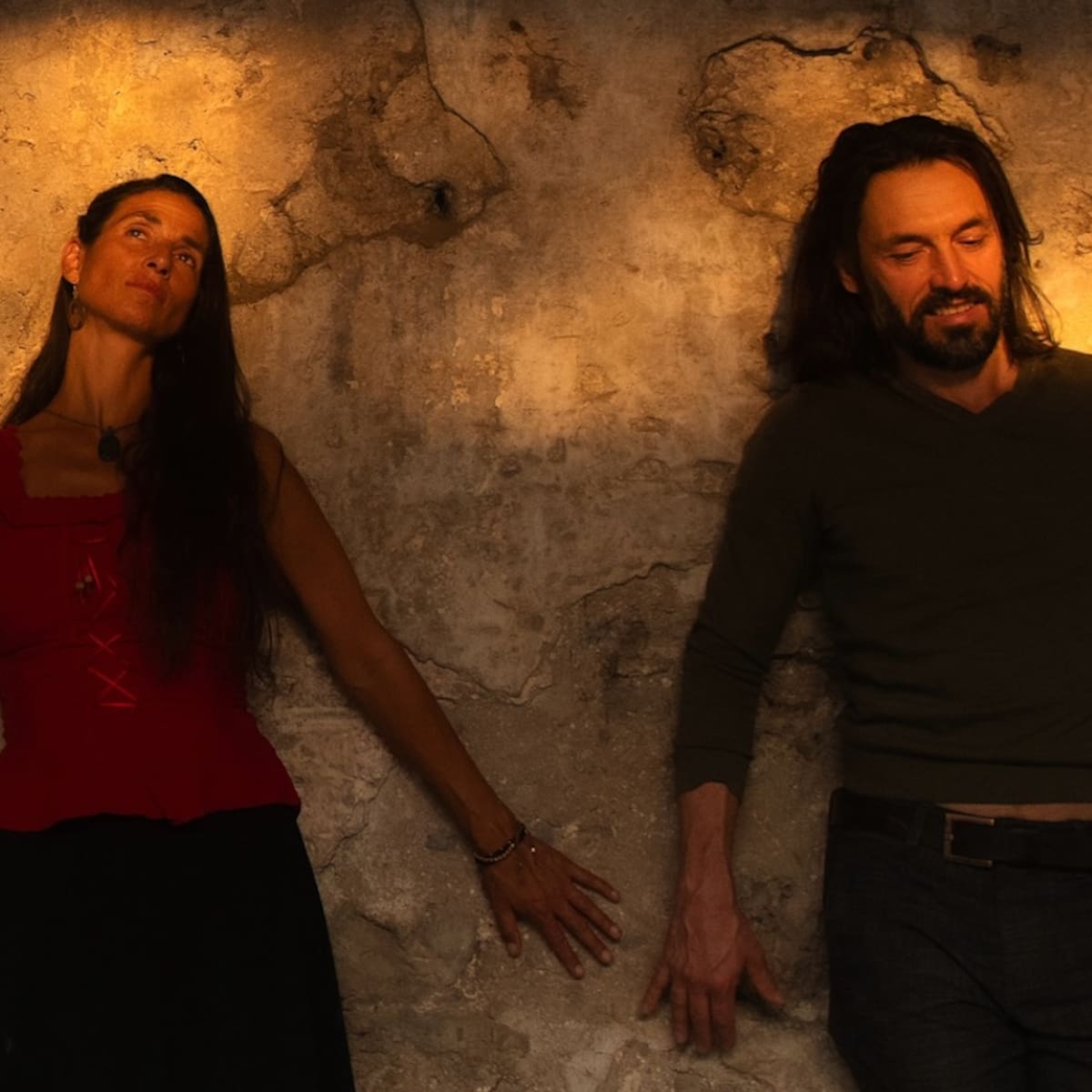 Mirabai Ceiba, la caricia musical que te ayudaría a atraer paz y atravesar la incertidumbre