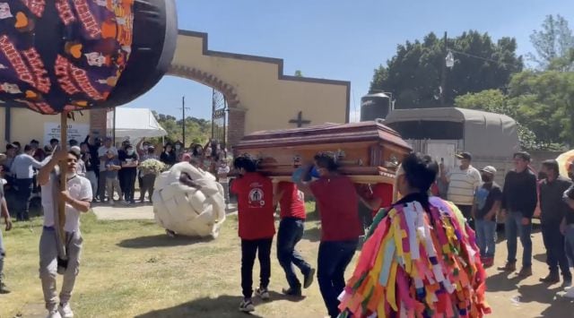 Botarga de queso oaxaca en funeral se hace viral