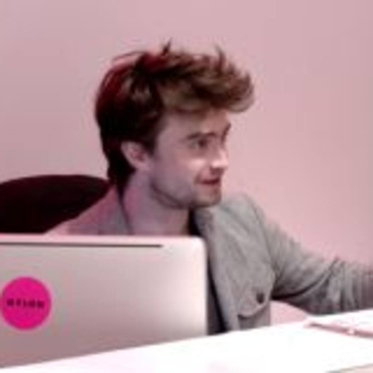 Harry Potter se convierte en recepcionista