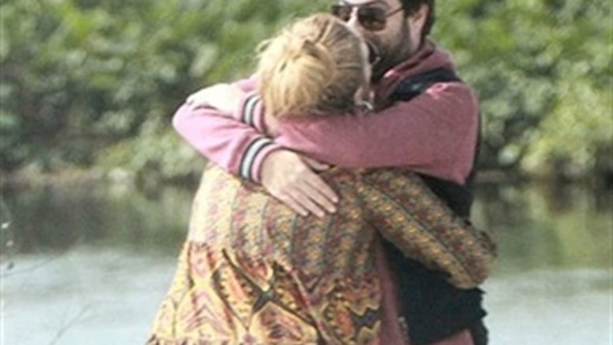 Adele se come a besos a su nuevo amor