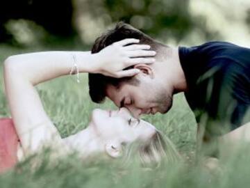 #Top Ten: Besos, Caricias Y…