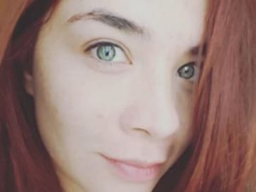 Daniela Luján sorprendió con foto al natural