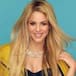 Shakira muestra su sexy figura nadando